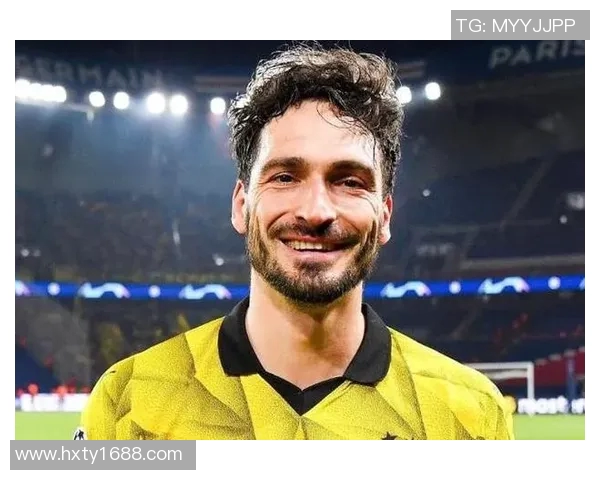 狐媚是谁足球明星揭秘她与球场传奇的神秘关系与故事