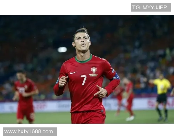 网红模仿卡塔尔足球明星引发热潮网友热议其创意与表现力 网红模仿卡塔尔足球明星引发热潮网友热议其创意与表现力