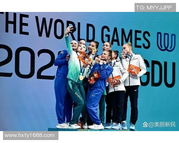 中国足球明星荣光闪耀赛场展现无与伦比的才华与拼搏精神