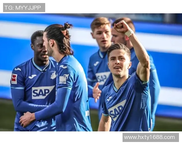 拒绝进攻的足球明星如何在防守中展现个人魅力与团队精神 拒绝进攻的足球明星如何在防守中展现个人魅力与团队精神